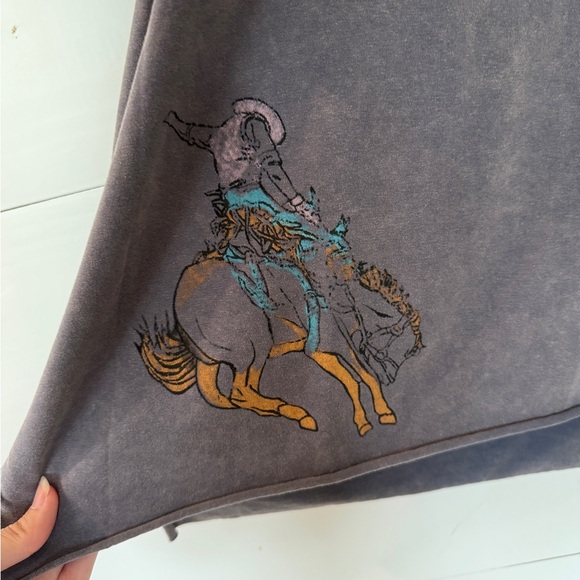 Western Graphic T - Picture 4 of 7